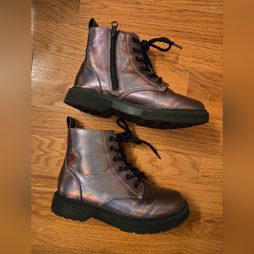 Art Class Boots - Size 3